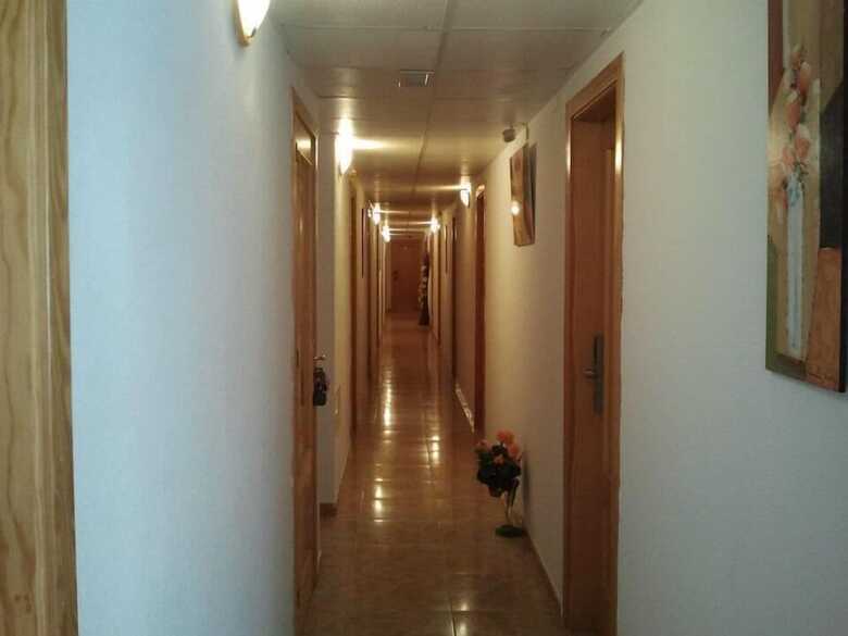 Hotel Hostal Arneva