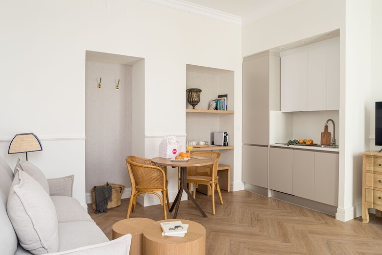 Aparthotel Mylu Suites By Puerta Catedral