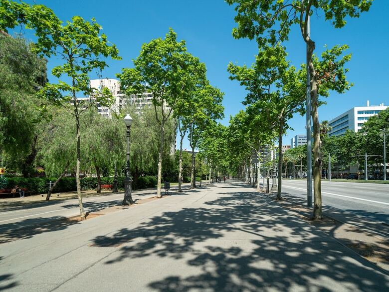 Aparthotel Limehome Barcelona Carrer de Fontcoberta