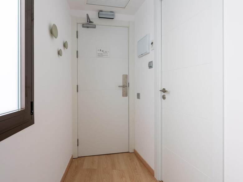 Aparthotel Limehome Barcelona Carrer de Fontcoberta