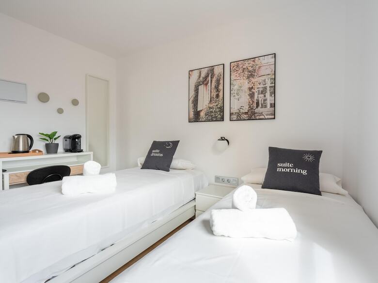 Aparthotel Limehome Barcelona Carrer de Fontcoberta