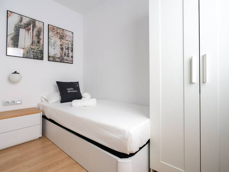 Aparthotel Limehome Barcelona Carrer de Fontcoberta