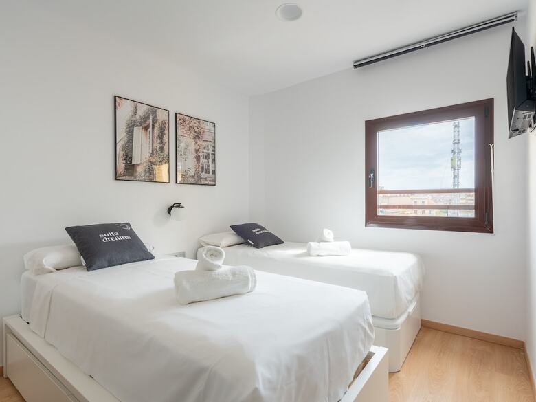 Aparthotel Limehome Barcelona Carrer de Fontcoberta