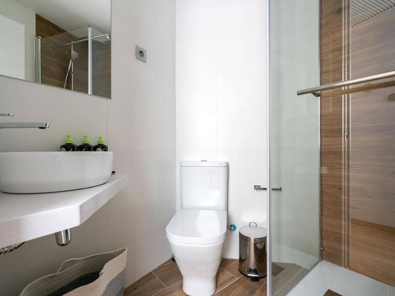 Aparthotel Limehome Barcelona Carrer de Fontcoberta