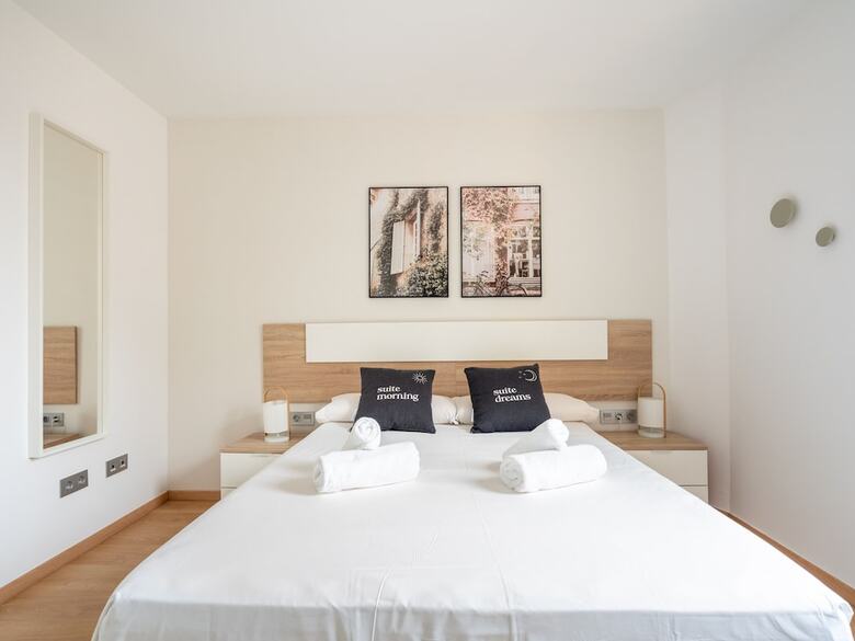 Aparthotel Limehome Barcelona Carrer de Fontcoberta