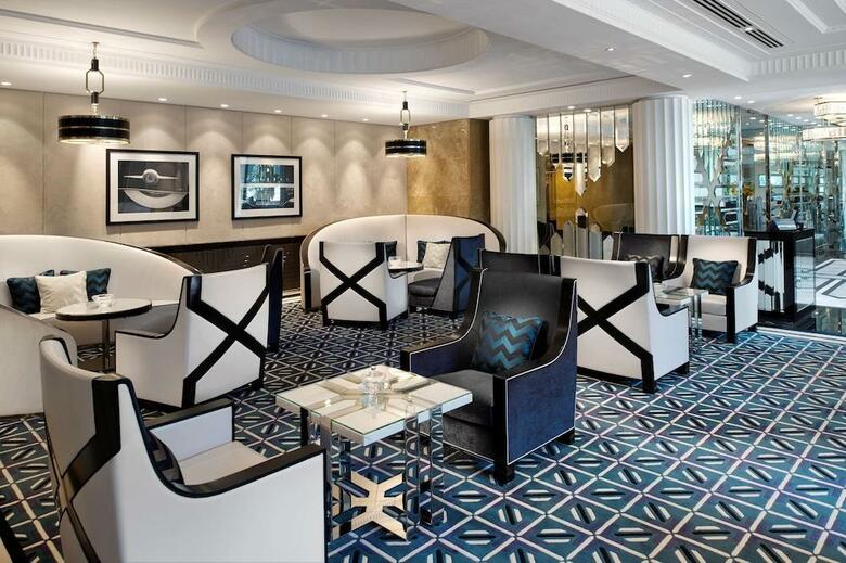 Hotel Crown Towers
