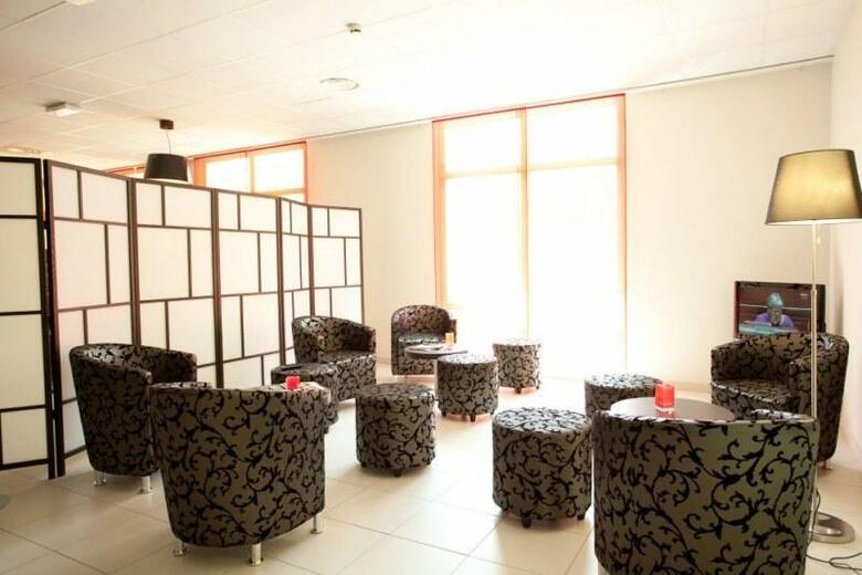 Hotel Kyriad Aix Les Milles - Plan de Campagne