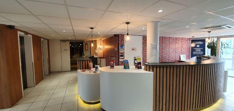 Hotel Kyriad Aix Les Milles - Plan de Campagne