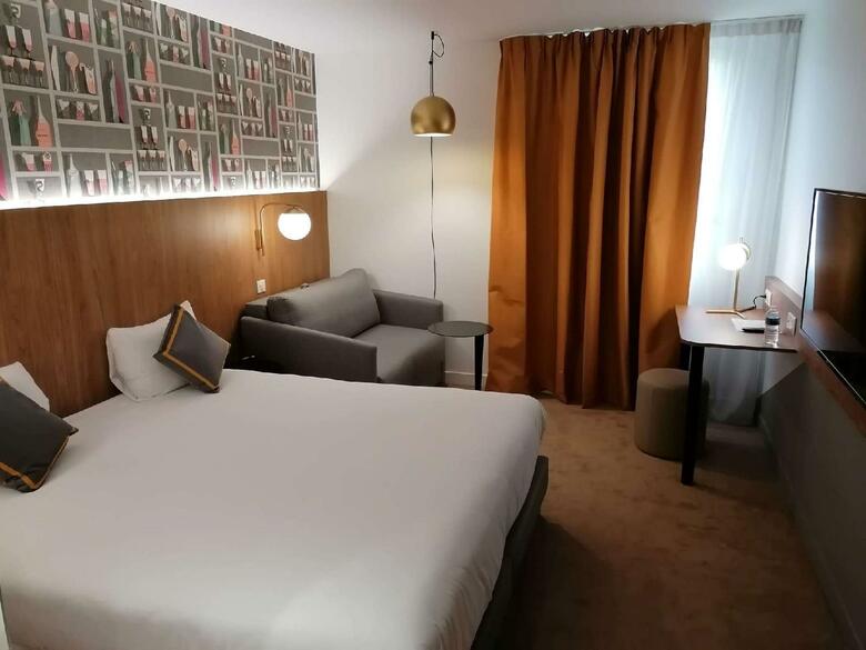 Hotel Kyriad Aix Les Milles - Plan de Campagne