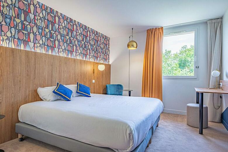 Hotel Kyriad Aix Les Milles - Plan de Campagne