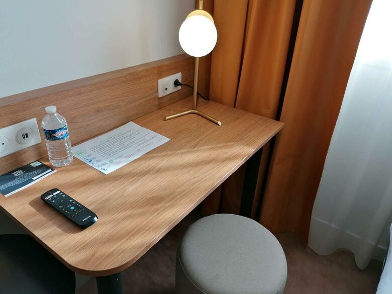 Hotel Kyriad Aix Les Milles - Plan de Campagne