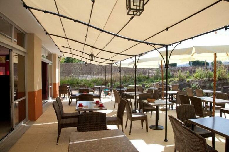 Hotel Kyriad Aix Les Milles - Plan de Campagne