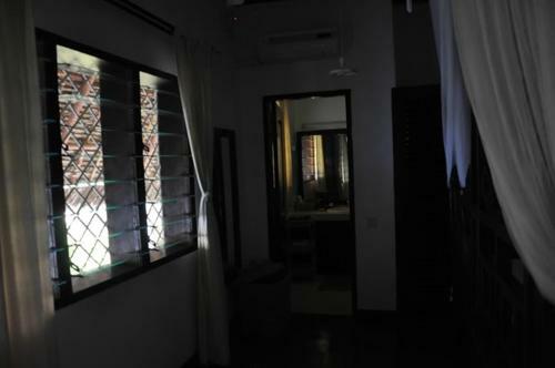 Bed & Breakfast Luna House Moyo Wa Dunia Ltd