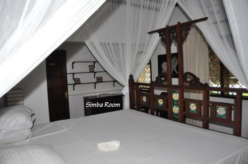 Bed & Breakfast Luna House Moyo Wa Dunia Ltd