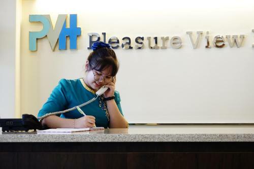 Pleasant View Hotel