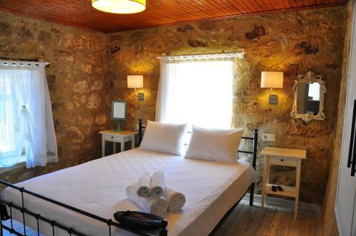 Hostal Imerek Tas Ev Hotel