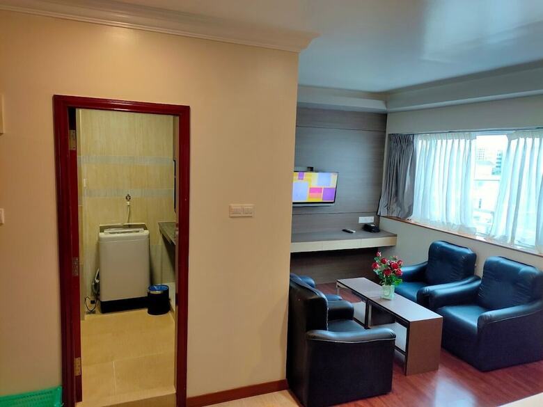 Hotel Grand United (Ahlone Branch)