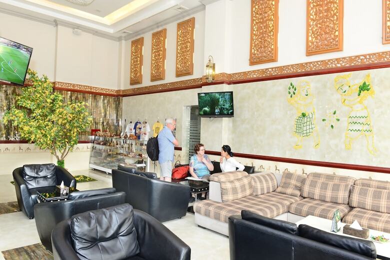Hotel Grand United (Ahlone Branch)