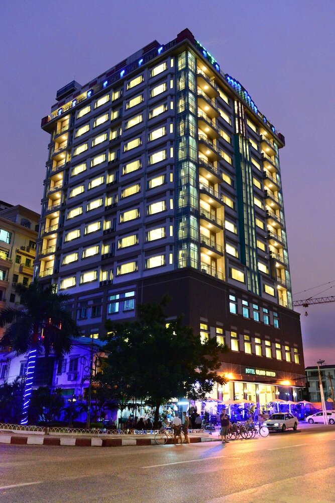 Hotel Grand United (Ahlone Branch)