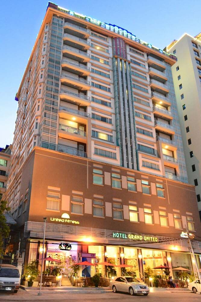 Hotel Grand United (Ahlone Branch)