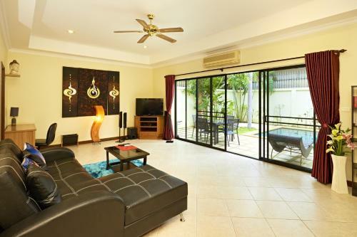 Unique 1 Bedroom Pool Villa By Pattaya Realty