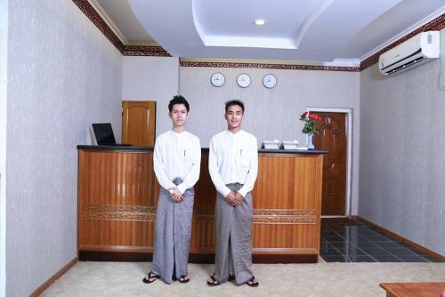Kh Hotel , Kokkine