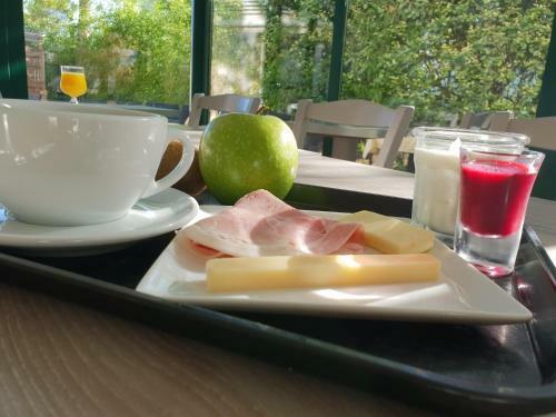Hotel Du Moulin de La Pioline - La Table � Fromages