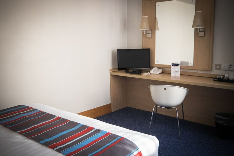 Travelodge Belfast Central Hotel