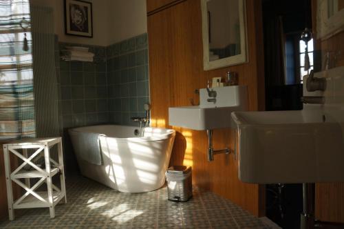 Hostal Domaine Du Tisserand