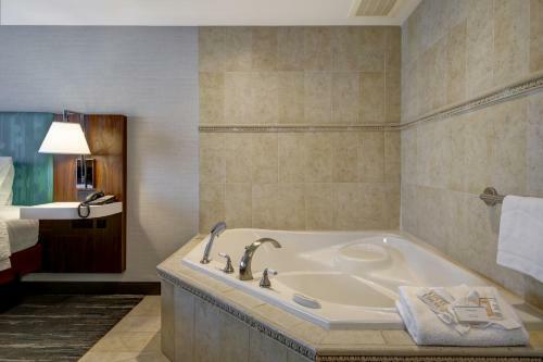 Hotel Hampton Inn & Suites Guelph