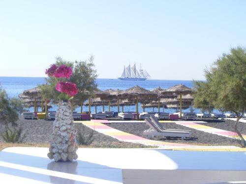 Hotel Perissa Bay