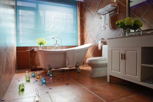 Crystal Boutique Hotel