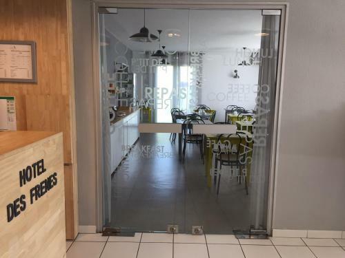 Hotel H�tel Des Fr�nes