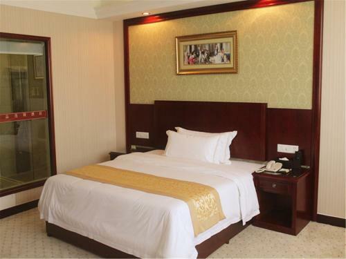 Vienna Hotel Zhongkai Road Branch