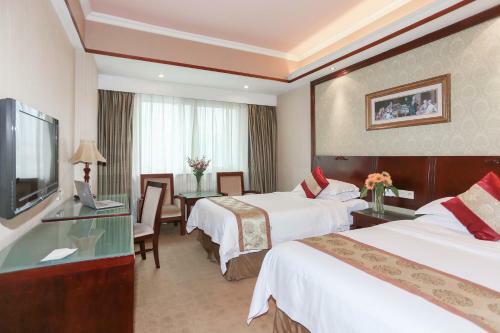 Vienna Hotel Zhongkai Road Branch