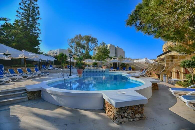 Hotel Cornucopia