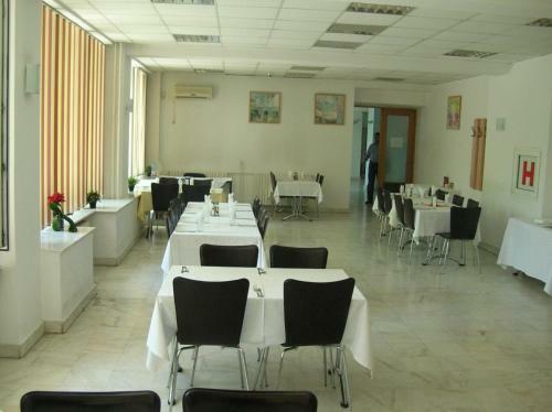 Federa?ia Rom�n? de Scrim? - Hotel Floreta de Aur