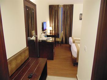 Tavisha Hotel