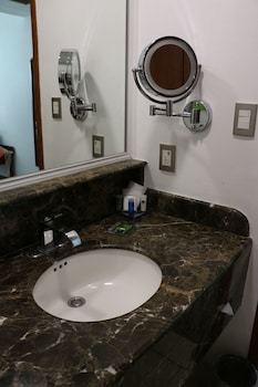 Radisson Poliforum Plaza Hotel Leon