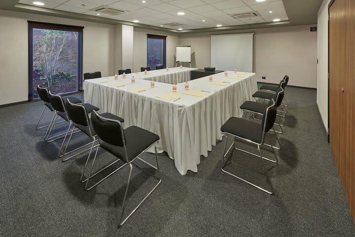 Hotel City Express Santa Catarina Monterrey