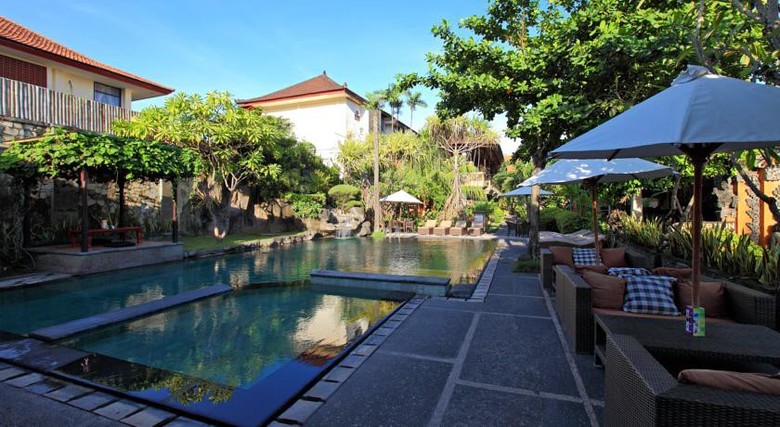 Hotel Adi Dharma Cottages