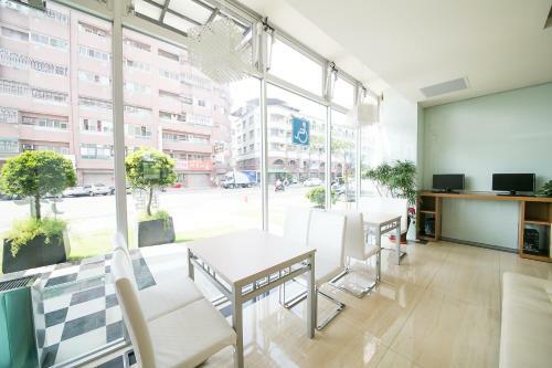 Summer Seedling International Villa Hotel