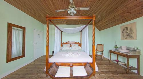 Bed & Breakfast La Villa Bleue de Mauleon