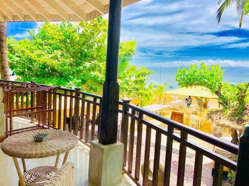 Hotel Thaprobane Beach House