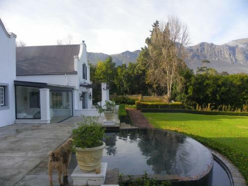 Hostal Franschhoek Rose Cottages