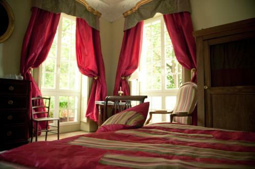 Bed & Breakfast Le Chateau De La Vierge