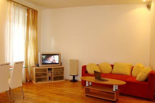 Alex Apartments On Lva Tolstogo