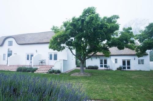 Hostal Klein Waterval Riverside Lodge