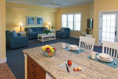 Hotel Bluewater Resort And Marina By Spinnaker