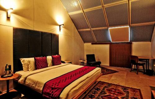Mana Hotels